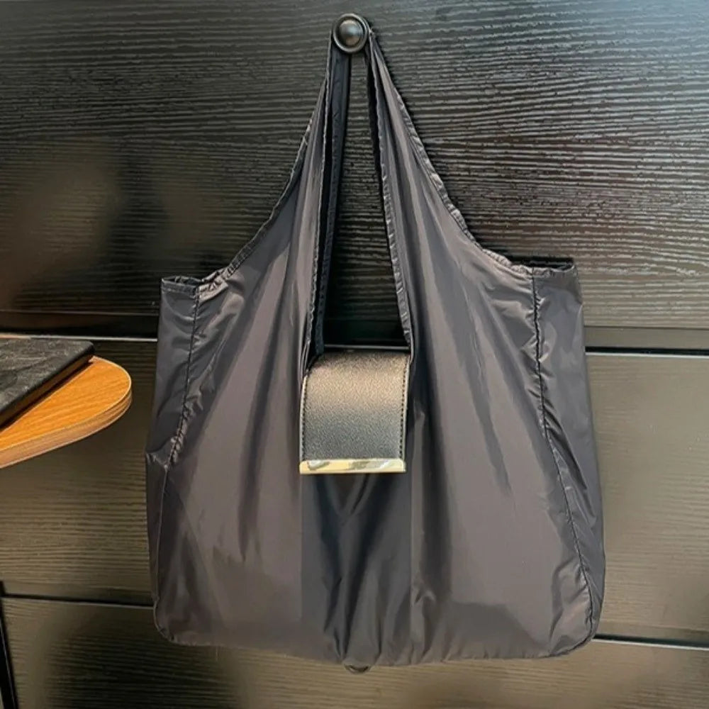 CarryNest™